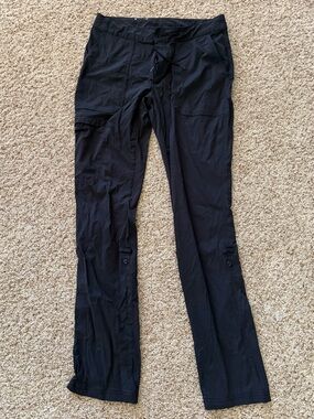 Columbia Women’s Black Convertible Zip-Off Hiking Cargo Pants Size 8 Regular